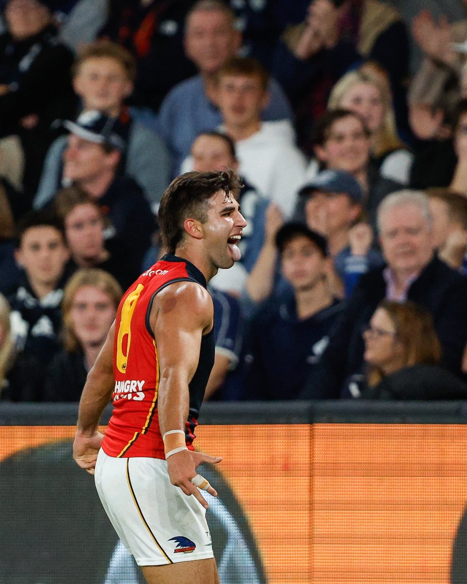 CROWS ARE TRIUMPHANT!!! The visitors claim a thriller against Carlton at Marvel Stadium. Adelaide 16.4 (100) d. Carlton 14.14 (98) LIVE BLOG: bit.ly/Saturday-round…