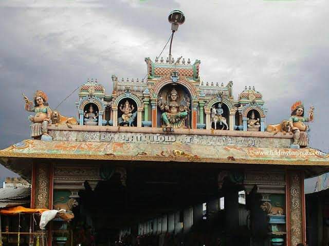 A local holiday has been declared for offices and educational institutions under the control of the State government in Trichy district on April 16 in view of the Chithirai car festival of the Samayapuram Arulmigu Mariyamman temple in the District
#trichy #trichynews #samyapuram
