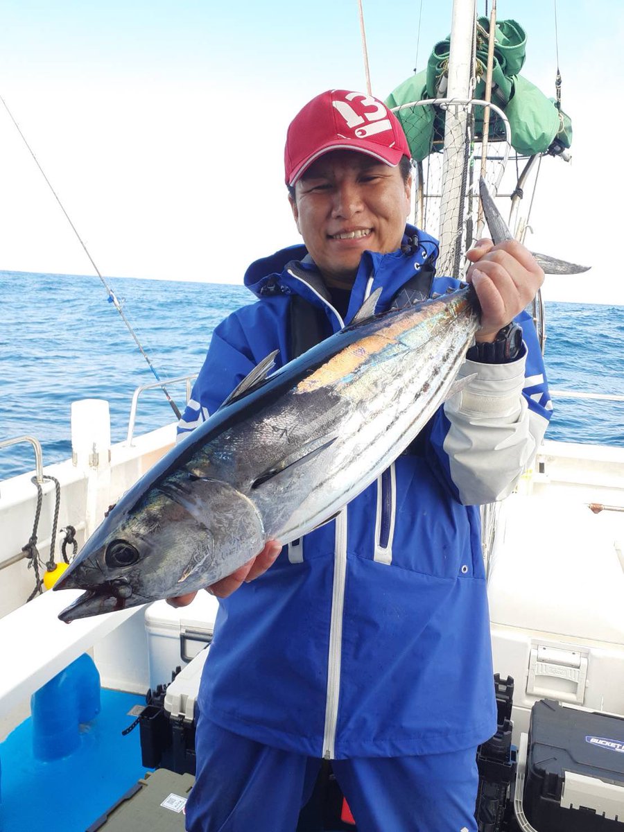 本日の釣果4/13
(トンジギ)

#三重県#贄浦#海侍丸#遊漁船#オフショア#SLJ#タイラバ#アマラバ#マダイ#アマダイ#ジギング#トンジギ#アマジギ#ティップラン#鬼ジギ#カサゴ#ウッカリ#イカメタル#キャスティング#エギング#釣り好きな人と繋がりたい #釣り初心者#釣り好き #船釣り #釣りガール紹介#釣り