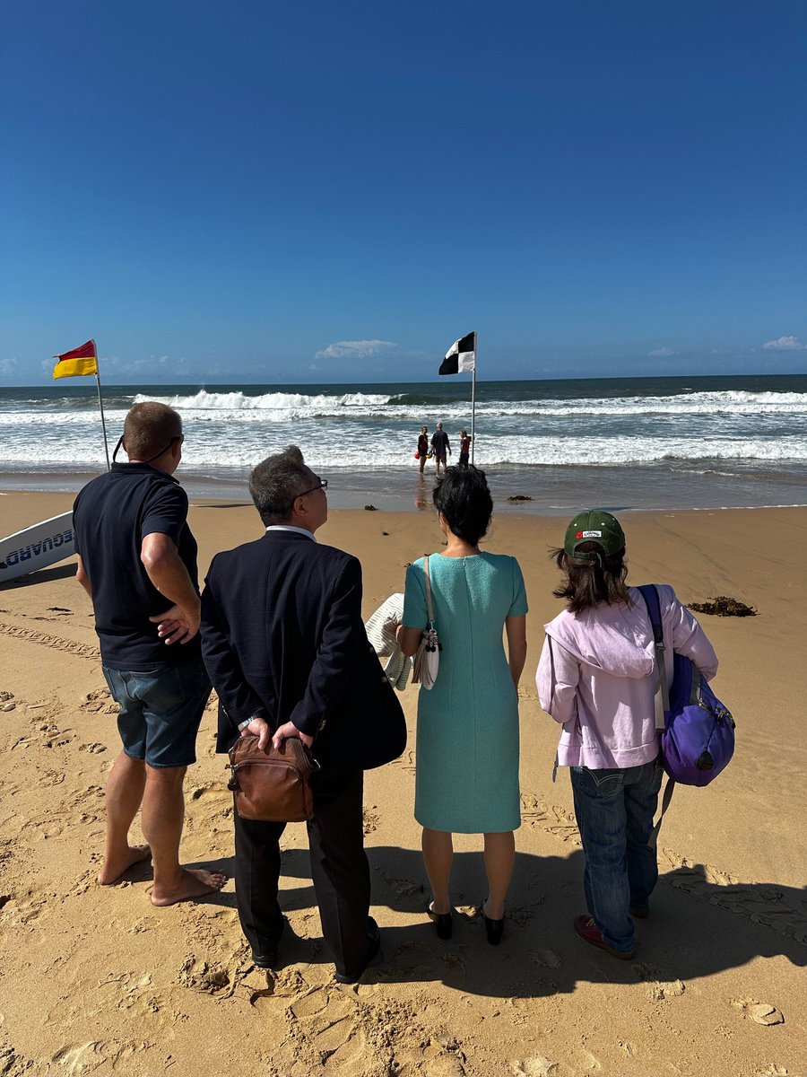 Great respect for lifesavers. Many of them are volunteers. Visited #Woonona Surf Life Saving Club @slsnsw and watched training.