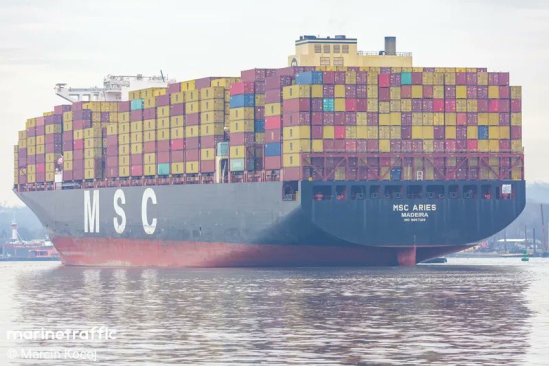 🚨| 🇮🇷 UPDATE: According to Al-Arabiya, the container ship “MSC ARIES” was seized by Iranian forces in the Strait of Hormuz. The ship is operated by Zodiac Maritime, a company owned by Israeli billionaire Eyal Ofer.