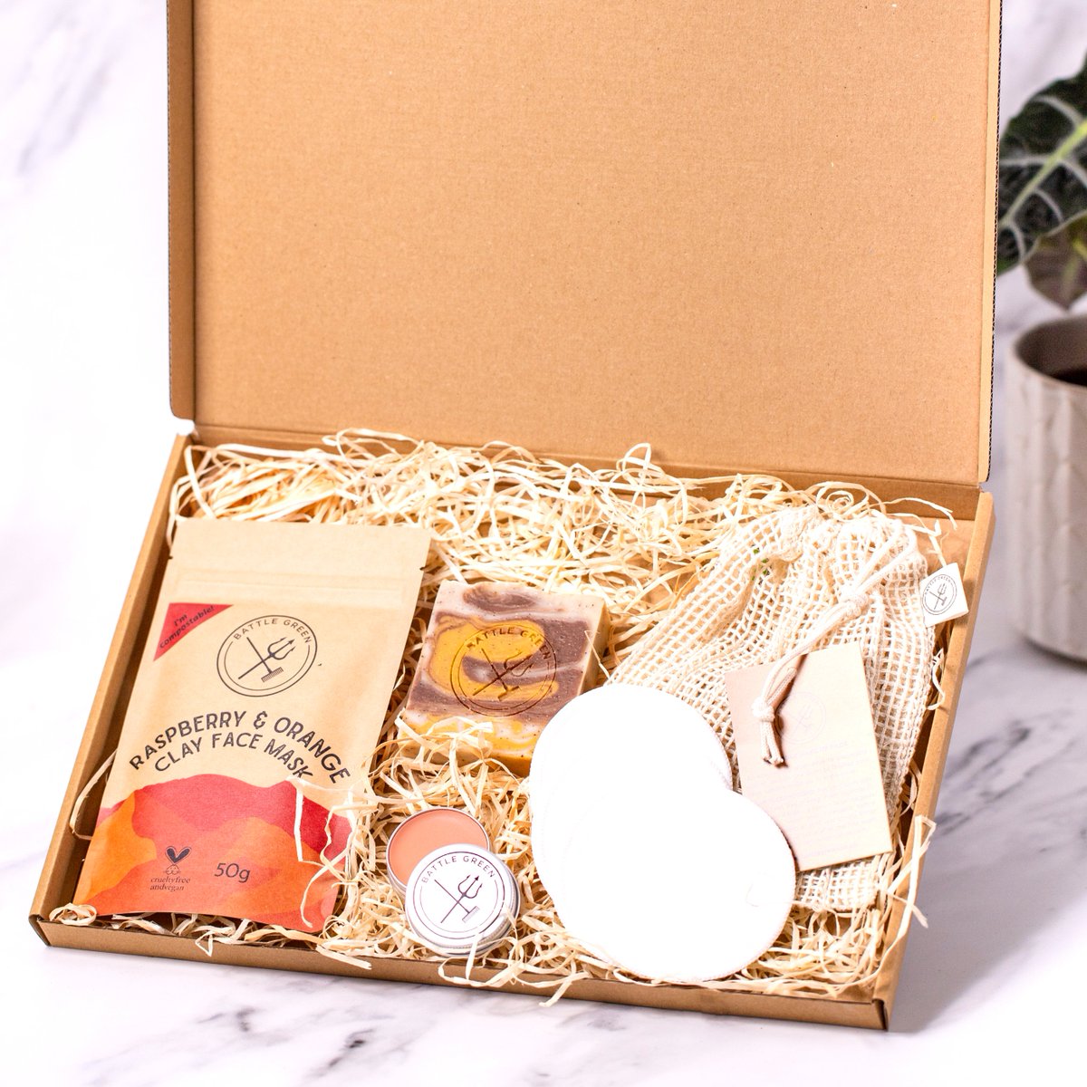 BattleGreenBox's tweet photo. Morning @UKGiftHour 🌞  Sharing our #giftideas with a difference - Eco-friendly gift boxes that help reduce waste in the bathroom, kitchen &amp; on-the-go...and each box also plants a tree!🌳https://t.co/kX3oK1YKA0  #supportsmallbusiness #madeinwales #giftfinder #UKGiftHour #UKGIftAM https://t.co/zzvRbBdbM7