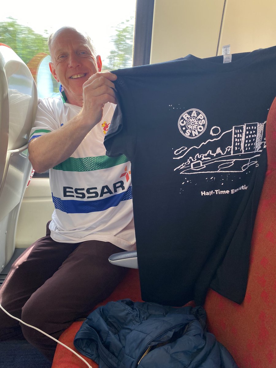 @Tommymc66356496 look 👀 who we found on the @CrossCountryUK to Newport with his @wearecrapsons t shirt from the gig last night supporting HMHB 👏👏👍😃 @hmvempire