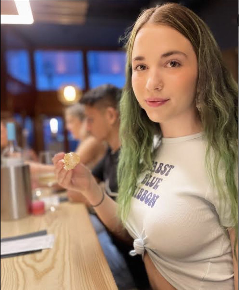 ReaderTaro54131's tweet photo. My fans come and eat ❤️❤️❤️🧍💕🥵🥵🥵🤟🥖🥖🥖 https://t.co/4MSqy9abFJ
