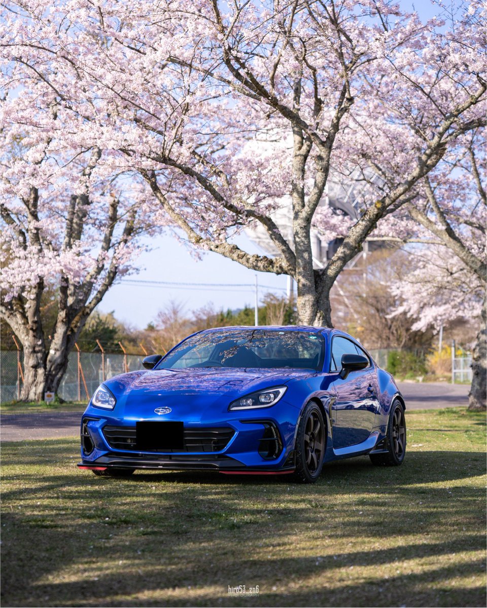 #桜と愛車

毎度、めちゃくちゃ綺麗な写真をありがとうございます😊

photo ▷▶ @hiro530100