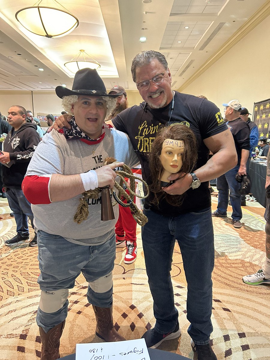 “The Dream” had the pleasure of meeting @TheRealAlSnow during @wrestlecon who must have been expecting me because he was wearing a Dusty t-shirt! #dustyrhodes #alsnow  #whatdoeseverybodywant #whatdoeseverybodyneed #head