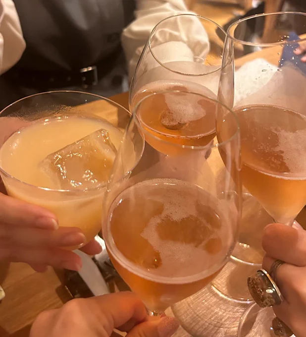 伊藤かな恵ちゃん三上枝織ちゃんと女子会☺️みかしーはしゅごキャラがデビュー作で今もその脚本を大切にして下さっていて✨楽しかった!!🍑✨
#しゅごキャラ 