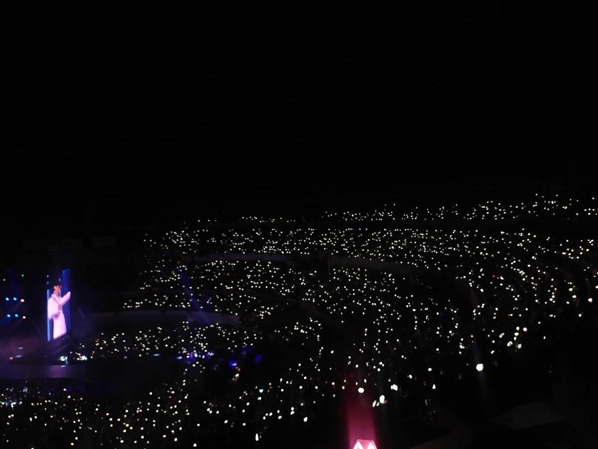 Jampacked, congrats <a href="/B_hundred_Hyun/">Baekhyun_EXO</a> 💞

#LonsdaleiteinManila
#BAEKHYUN #백현