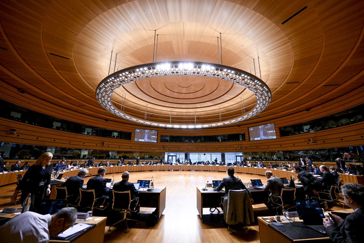 At #ECOFIN in Luxembourg I emphazised👇🏼
1️⃣The need to achieve a fast consensus to use as much as possible of the revenues earned from the aggressor’s assets towards supporting #Ukraine
2️⃣Estonian initiative to allocate 0,25% of GDP to Ukraine’s military aid each year