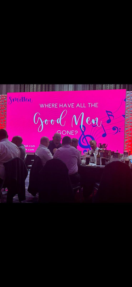 We were proud to sponsor the Wembley '99 25th Year Anniversary Dinner hosted by @TheEventsRoom on Thursday.
 
It was great to make some new connections and see our brand up in lights!
 
Can’t wait for the pro pictures from the night!
 
#matchmaking #rugbylegends #networking