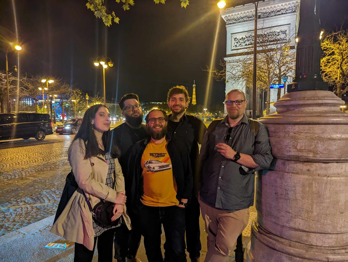 Shitlistcast's tweet photo. Hier c'était notre Premier Ciné-Club au @clubdeletoile 🍿 Pour l'occasion, on a diffusé "Les Ailes de l'enfer" produit par Jerry Bruckheimer en 35mm et en VF suivi d'un podcast en Live 🎙

Merci à tous d'être venu 🫡 et au Club de l'etoile et @Wonder_Vesper pour l'orga ❤️ https://t.co/TZgY67wcMy