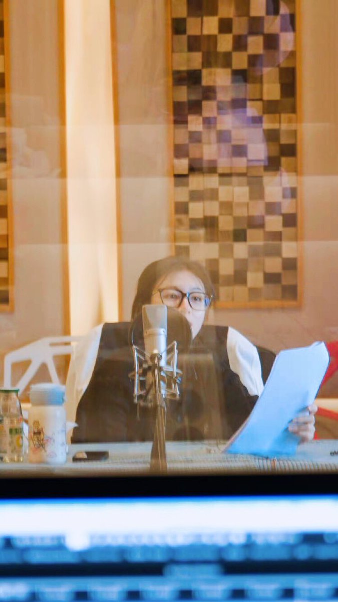 landy_leeeee's tweet photo. #LiLandi ‘s studio update ⬆️ https://t.co/Y1NeO1f3HB