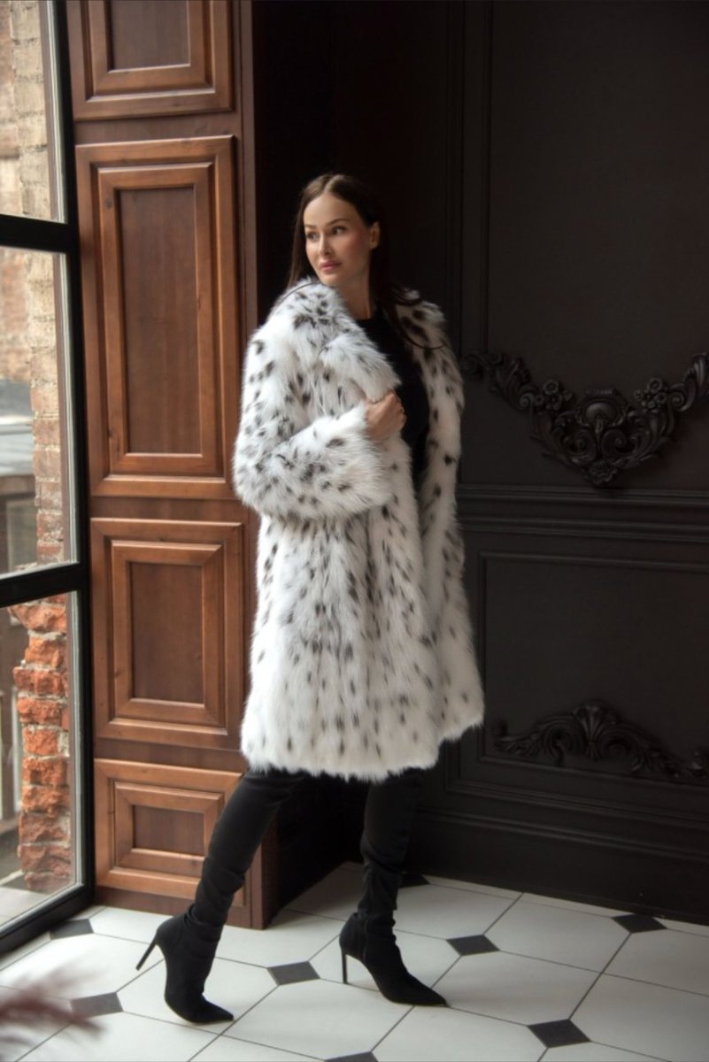 AlternateRam's tweet photo. "It's funny watching you obey me when I wear this magic fur coat. I know it was only meant to be for twenty minutes, but I don't think I'll ever take it off. You don't mind, do you? Ha, it's not like you could say no anyway...." https://t.co/FVcBNzlu5s