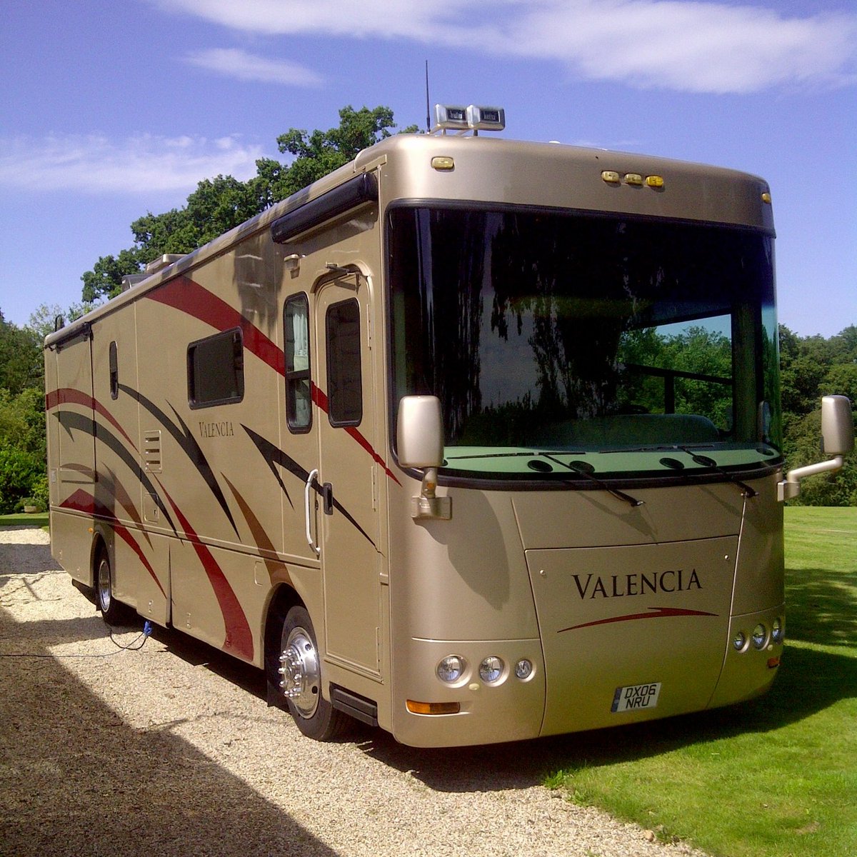 FOR SALE: July 2006 (06) @ThorMotorCoach Four Winds International Mandalay Luxury Coach Valencia motorhome / Class A diesel pusher / recreational vehicle (RV). 300HP Cummins engine. Freightliner chassis. Allison 6 speed transmission. 11,000 miles. LHD. Available for collection