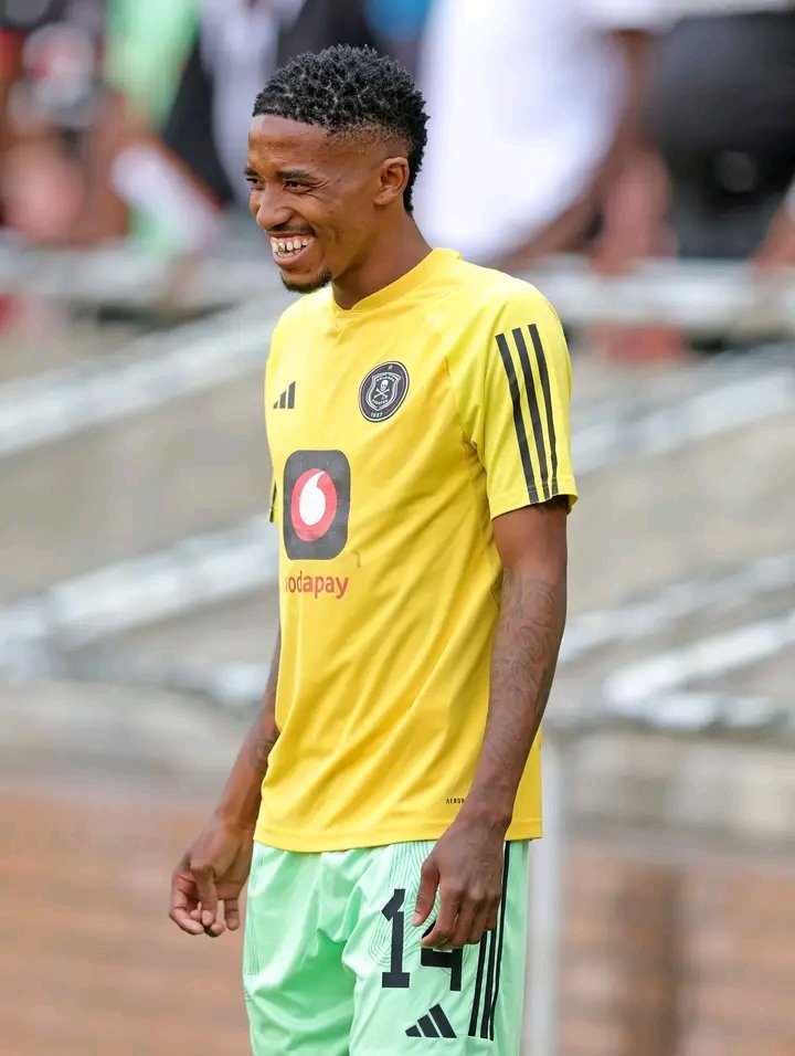 The one man who knows the back of the net😭🔥 🤫 Saleng barely misses a big chance.
#OrlandoPirates