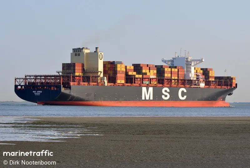 ⚡️Iranian forces took over an Israeli ship named 'MCS ARIES' near the Strait of Hormuz