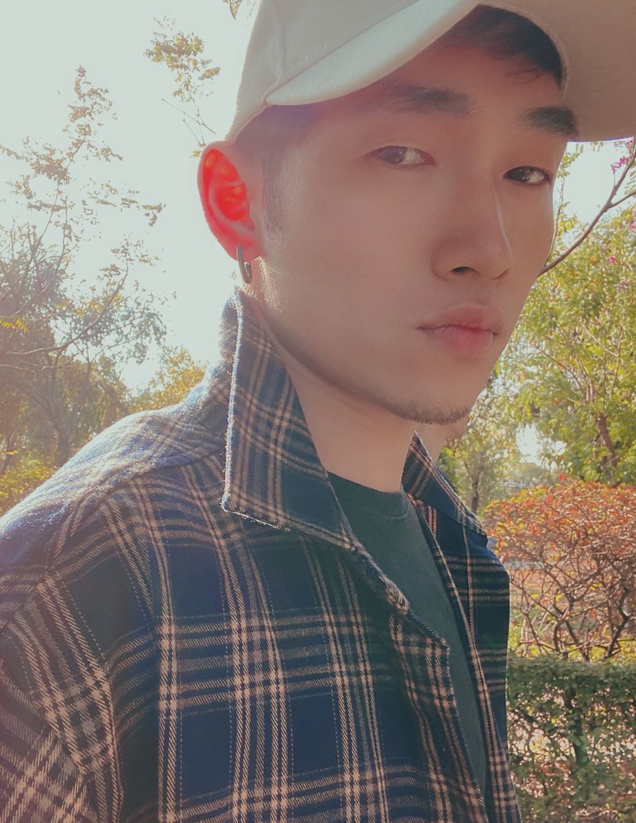 Bigo_sky's tweet photo. 如果爱请大声说出来 https://t.co/ztar47fVS2