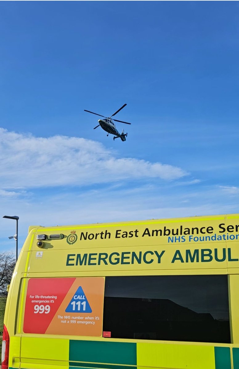 This week’s #TeamNEAS staff photo was sent in by clinical care assistant, Fi 🚑🚁