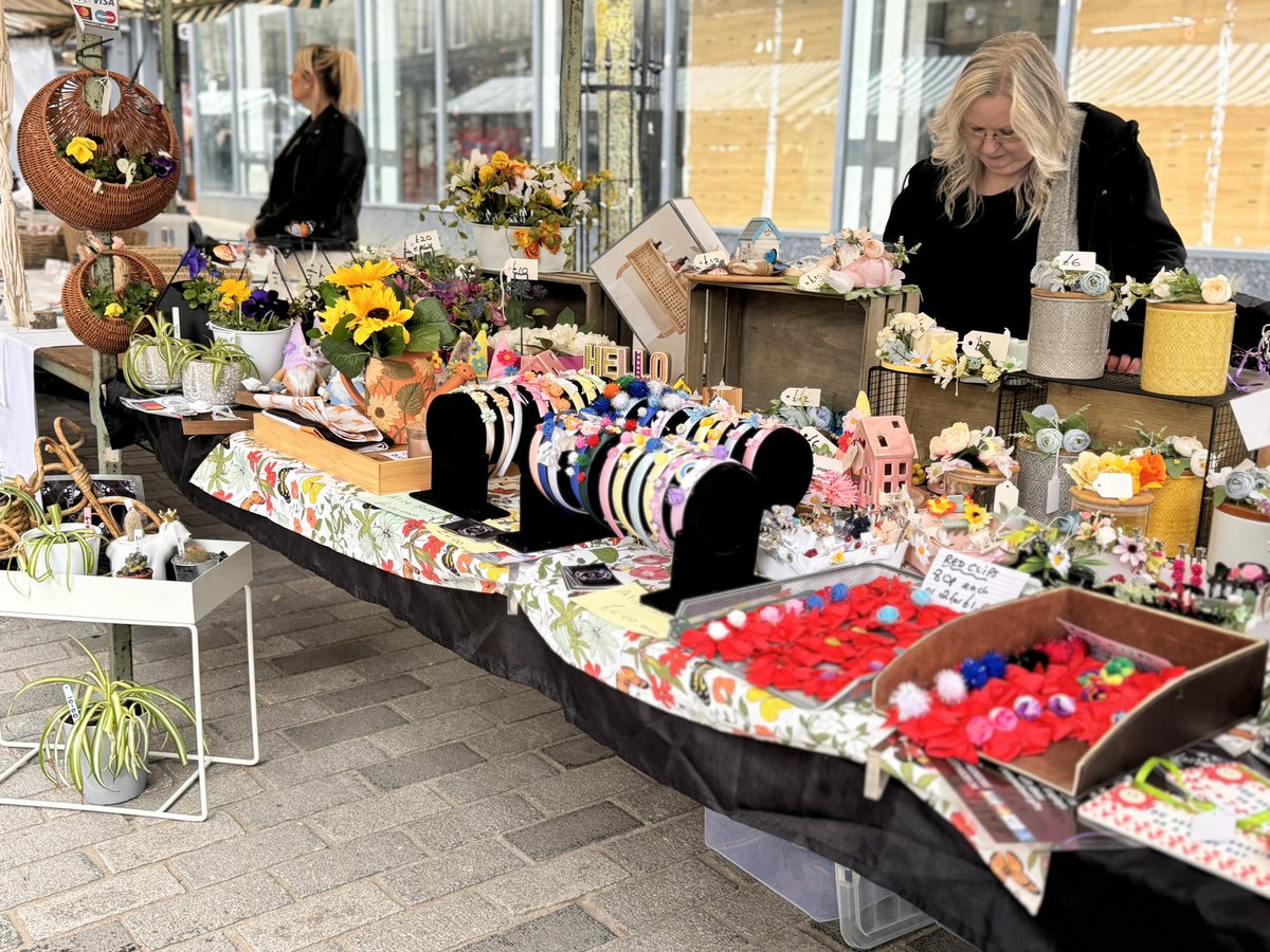 A pop up Makers Market is taking place at Southgate today as part of our @CultureDale2024 opening celebrations. Shop, eat and enjoy some fantastic performances across Halifax! 😋💚