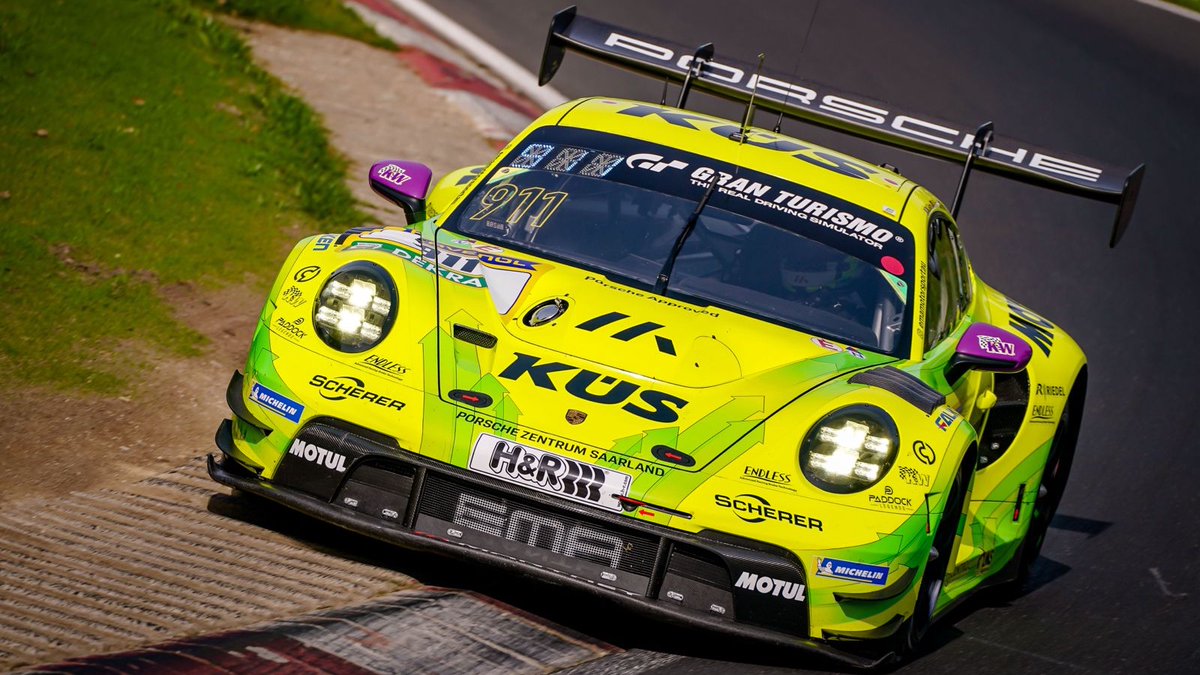 PorscheRaces tweet picture