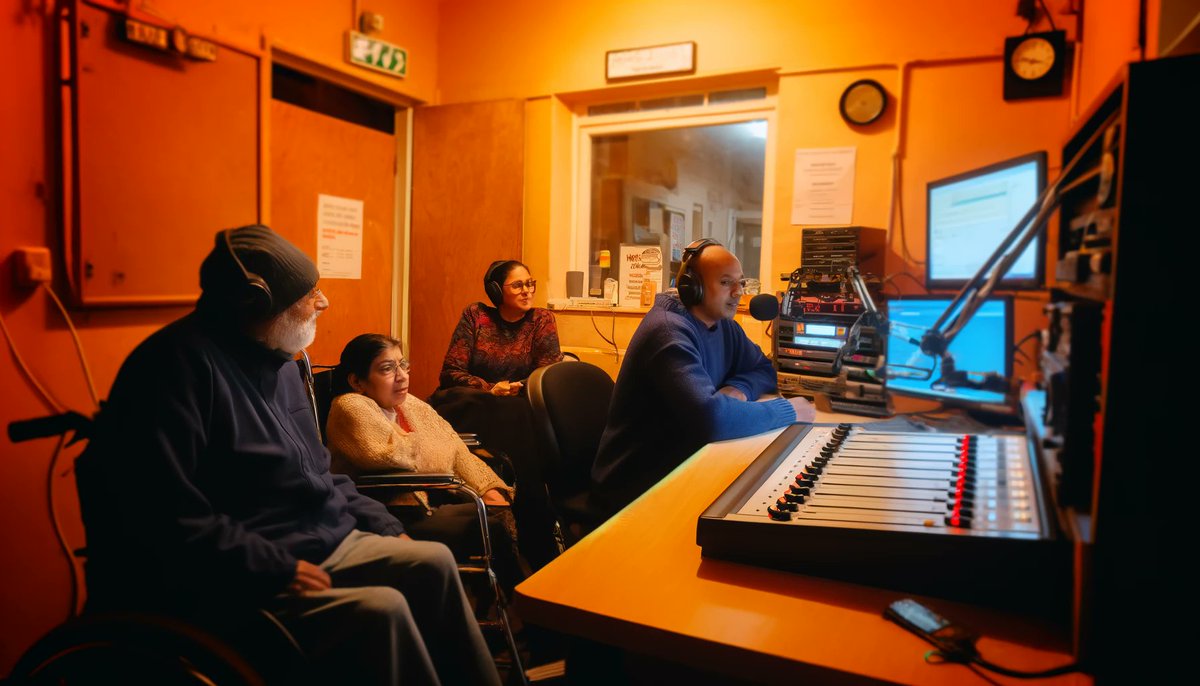 📻 Discover why #KeyCommitments are crucial for community radio stations! My latest blog explains their role in ensuring stations serve and empower their communities effectively #CommunityRadio #Broadcasting #Ofcom #SocialGain decentered.co.uk/why-key-commit…