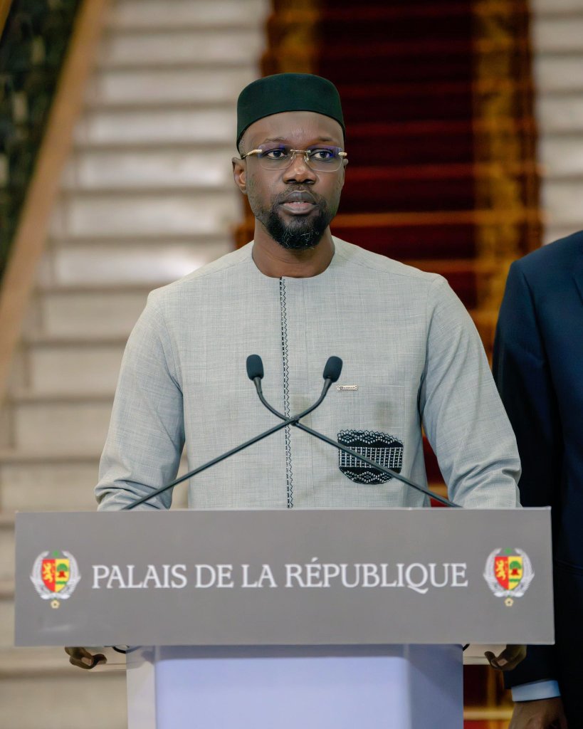 Africa | 🇸🇳 | The newly elected Prime Minister of Senegal, Ousmane Sonko.

When Faye (new President) was unlawfully jailed for weeks, this is the man who was fighting for him. Will post soon on how these two men triumphed and 'removed' the French puppet, Sally's government.