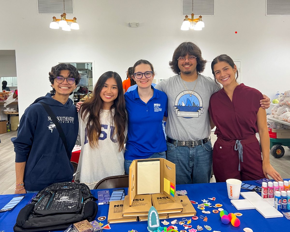 The NSU MD Youth Opioid project recently partnered with The Royal Palm Christian Church in spreading awareness in the community during the NSU MD Womens’ History Month Health Fair in Coral Springs! Learn more here: md.nova.edu/community-heal… #NSUSharks #FLBlue
