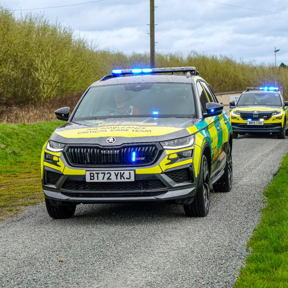 10.04.2024 #airambulance #nottinghamshire Medic54 were tasked to a medical emergency at 06:39 and were on scene at 06:59. The crew treated a patient with burn injuries before they were transferred to hospital for further care.