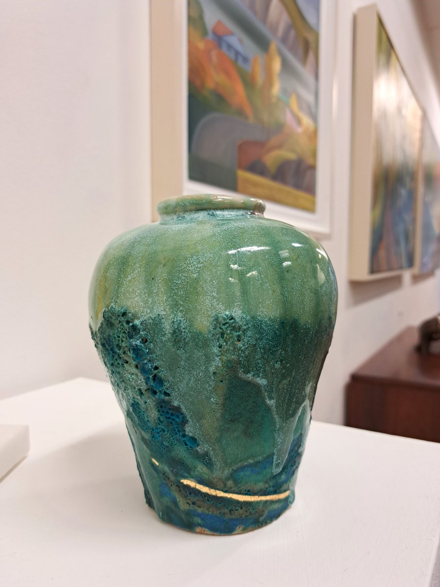 This is the last day of Natural Order - Big thanks to @Ché_Finch for organising this exhibition! Ché is in the gallery until 5pm today. All welcome!
Orphan by Ché Finch
Hand coiled ceramic vessel
Stoneware, glazes, oxides &amp; gold leaf - 13 x 18 cm