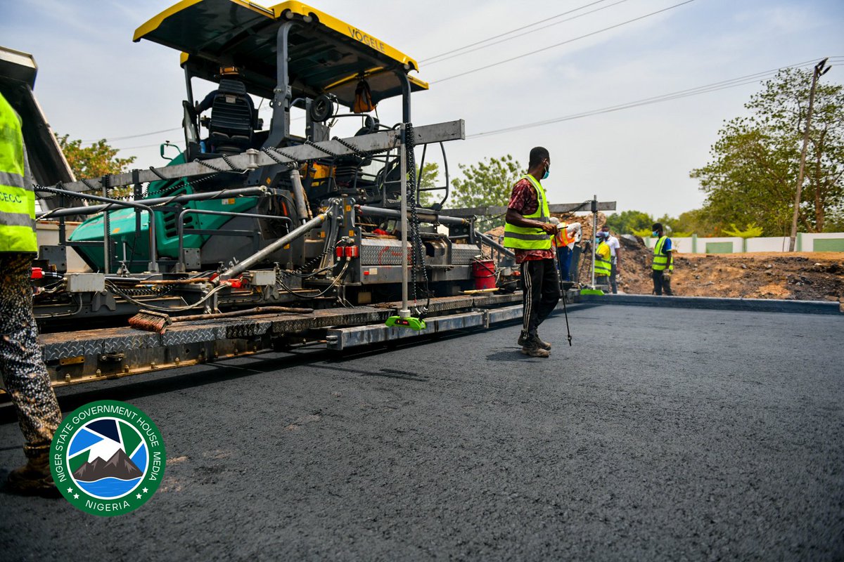 Niger State is witnessing unprecedented infrastructural development. Minna is now a construction site with gigantic ongoing projects, such as the University Teaching Hospital, the completion of the three-arm zone, and the expansion of Minna township roads. #newNiger