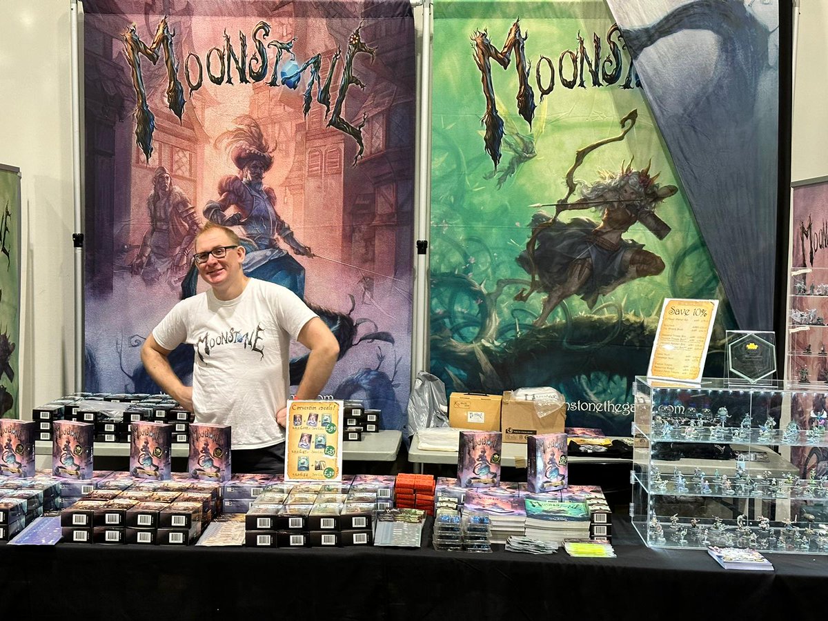 And we're ready! Turn right and walk a few stalls down to come see us at #Salute51 🥳 

#PlayMoonstone #MoonstoneTheGame #MoonstoneMiniatures #PaintMoonstone #GoblinKingGames #TabletopGames #SkirmishGames #Fantasy #TabletopGaming #PaintingMinis