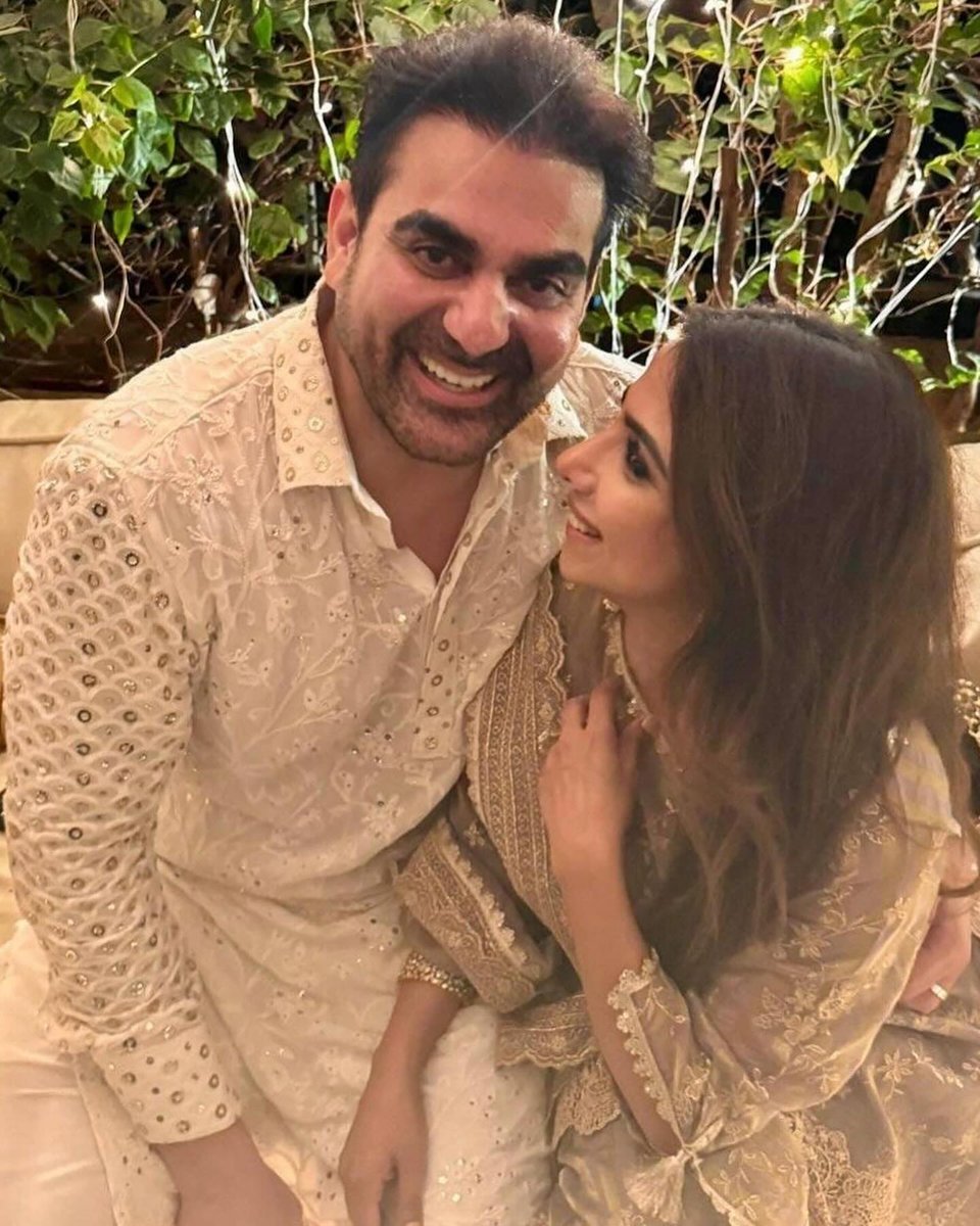 #ArbaazKhan and #SshuraKhan spreading love and laughter on their FIRST EID Celebration together! 🌙♥️ @arbaazSkhan #BollywoodBubble