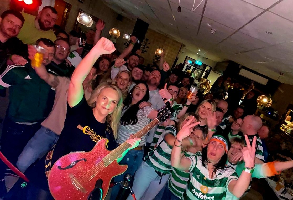 Thanks to Brendan’s Bar Neil Lennon Celtic Supporters Club  Downpatrick for a fantastic night. We look forward to returning soon 🍀💚
What an atmosphere 🔥🔥🔥