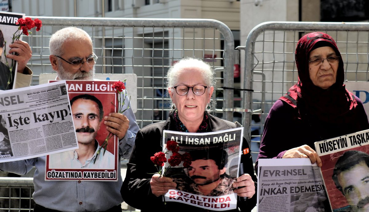 33 yaşındaki 3 çocuk babası Ali İhsan Dağlı, Diyarbakır’ın Silvan'a bağlı Eşme köyünde yaşıyordu. 14 Nisan 1995'de Eşme köyüne askeri bir operasyon düzenlendi. Operasyon sırasında elinden yaralanan Ali İhsan Dağlı ve yedi kişi gözaltına alındı. Diğer kişiler serbest bırakılırken