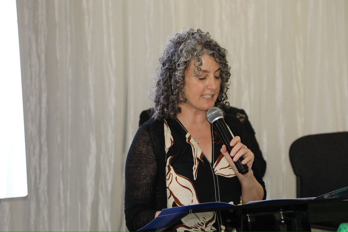 IOMZimbabwe's tweet photo. MASVINGO: IOM🇿🇼 @EpsteinDyane urges the GoZ to recommit to #SDG17 &amp; #GlobalCompactMigration objectives 19 &amp; 20, fostering partnerships for sustainable development &amp; empowering migrants to contribute fully while facilitating safer, cheaper remittance transfers. @MoFA_ZW #GCM https://t.co/xN1dE8BRvO