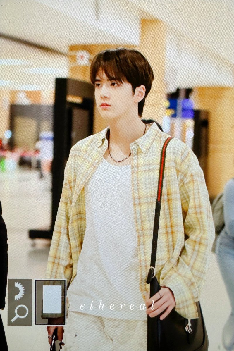 240413 #더보이즈 #영훈
잘생김이 너무 시끄러워 🔊🔊🔊