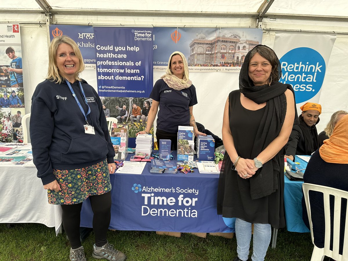 Great to see @KMMSmedschool @LDikomitis @GNDGravesend #celebrating #Vaisakhi2024 @GuruNanakFC @alzheimerssoc #student #learning #MakingADifference #community #SikhFestival #sikhvaisaki