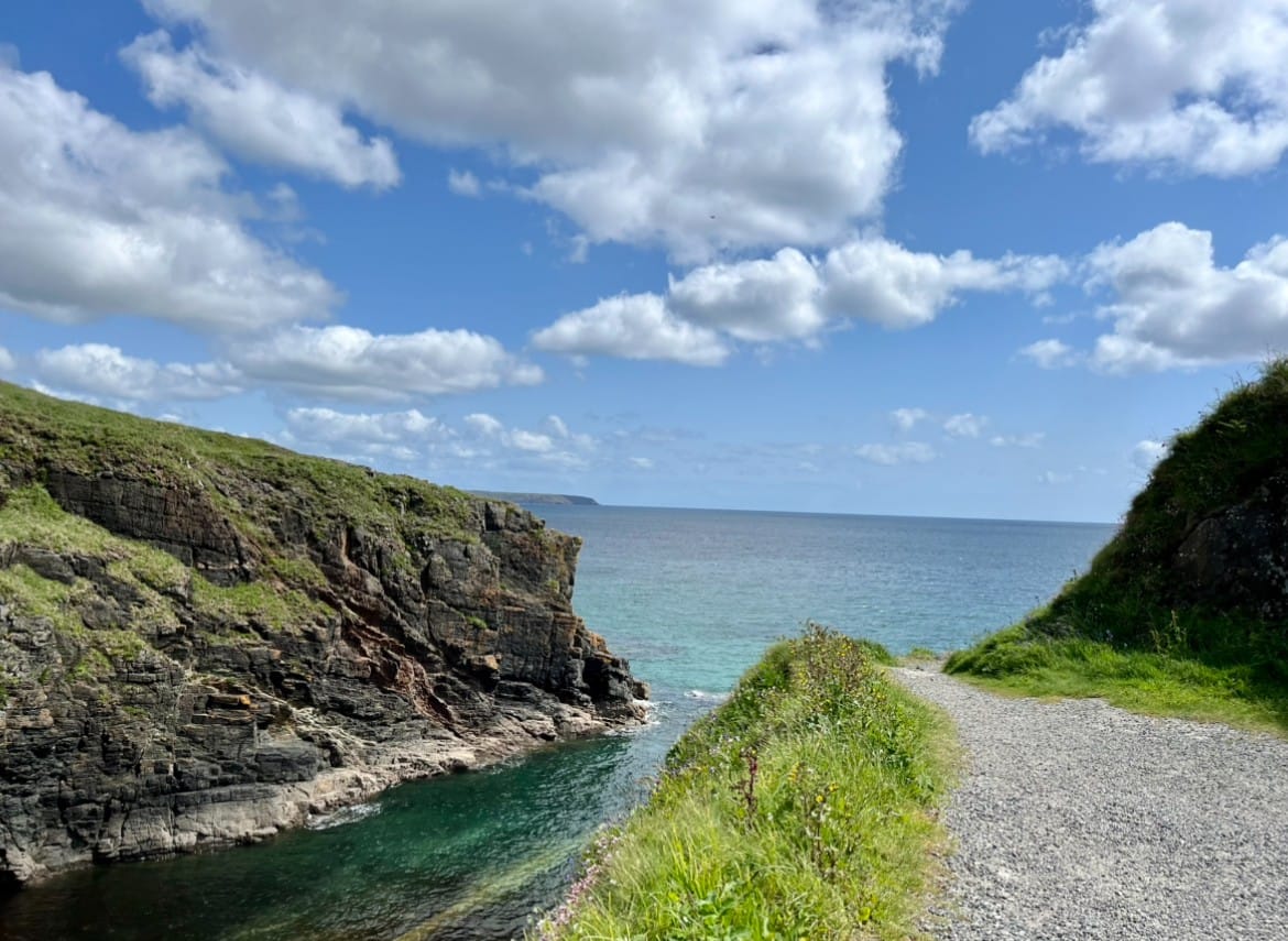 Fancy views like THIS while you work? 😍

We've got some great opportunities available, check them out on our website: chaosgroupcornwall.co.uk/jobs/

#KeepItCHAOS #ProudToCare #Cornwall #JobsInCare