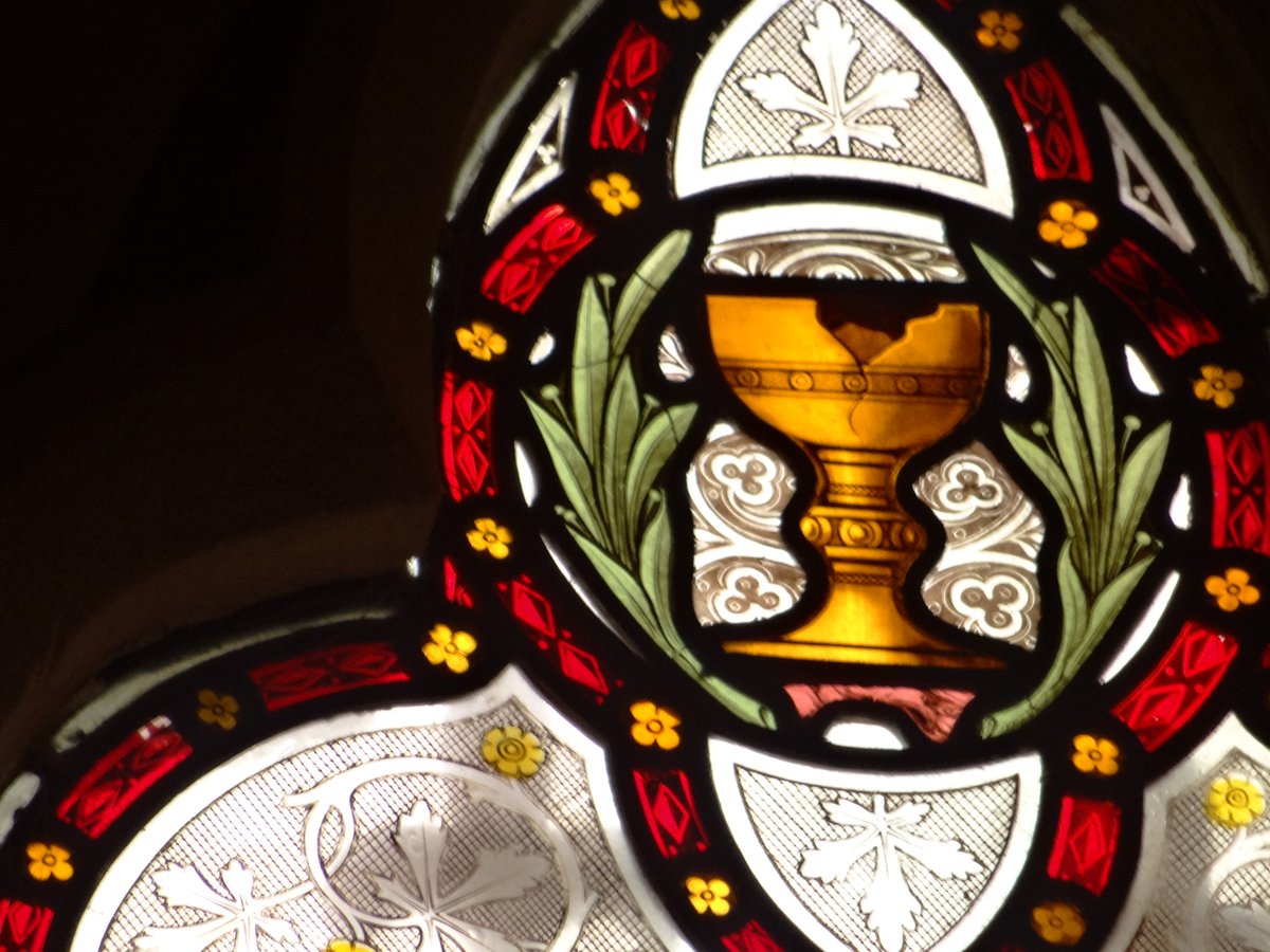 A correction and an addition to the design: correction of the quatrefoil according to the architecture of the Shrine and the addition of the diamond pattern in between which is found in a stainglass window representing St Benedict. Both @AugustinePugin 2/2