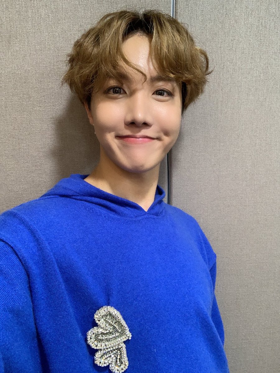 IdleSaturn7's tweet photo. Let's try this again β¬οΈ
NEURON CHALLENGE
1. Check if Neuron is at the top of your Spotify On Repeat playlist.
2. If it is: post a screenshot + a favorite photo of Hobi.
3. If it isn't: play HOTS and a focused playlist until it is. Then do 2.
Pass it on!
#NeuronChallenge #Jhope https://t.co/KIEI9DyNLa