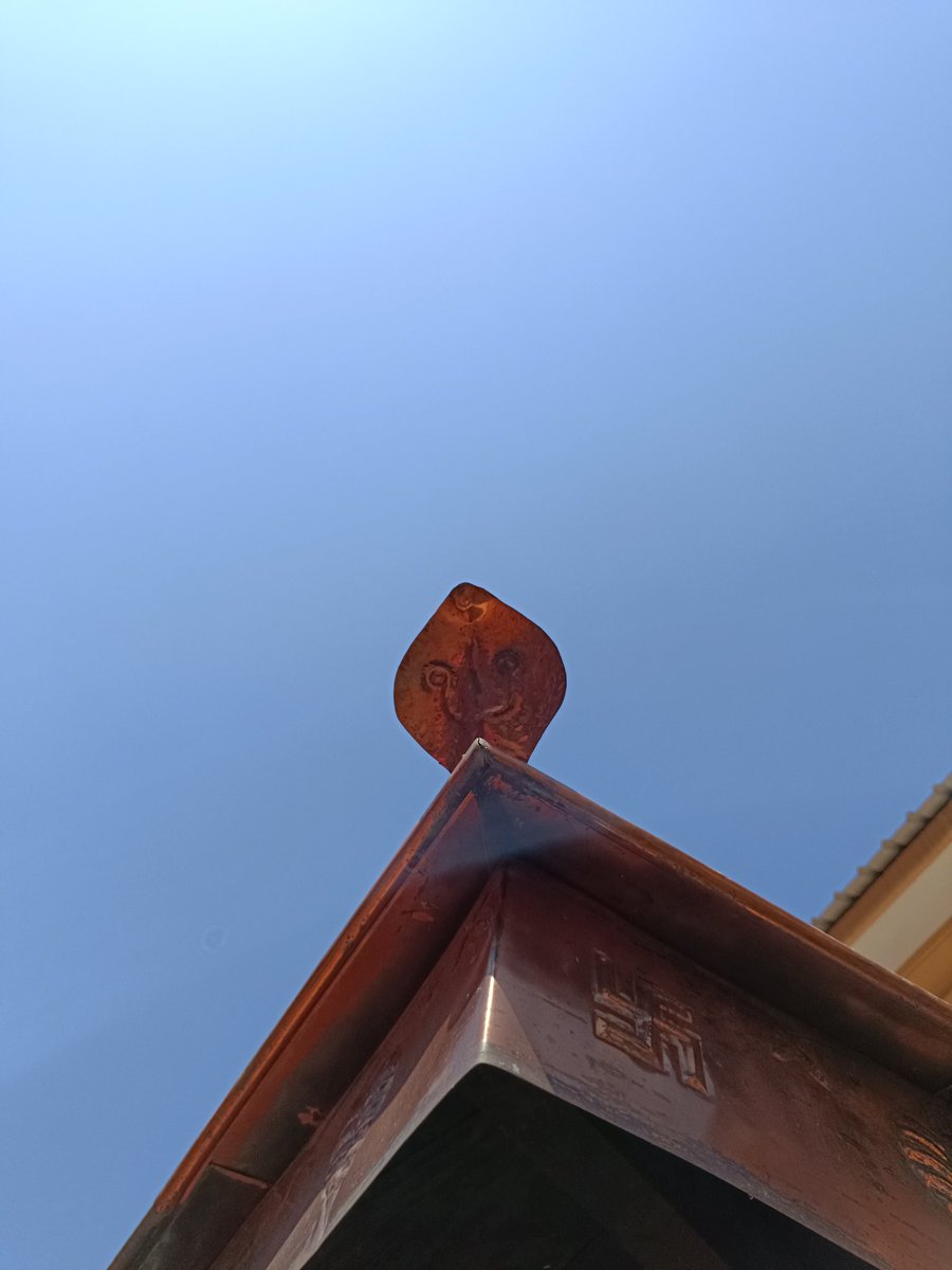 interactivesin's tweet photo. In the absence of highrise buildings, its #privilage to look up & see the #openskies. One of the #underrated #perks of #livingingoa
The #scale here is more #humane
#aimlesswandering #indigointeractives #goafiles #architecturaltours #konkan #culinaryexperiences
#malvanidays https://t.co/hMY6VdKYs5