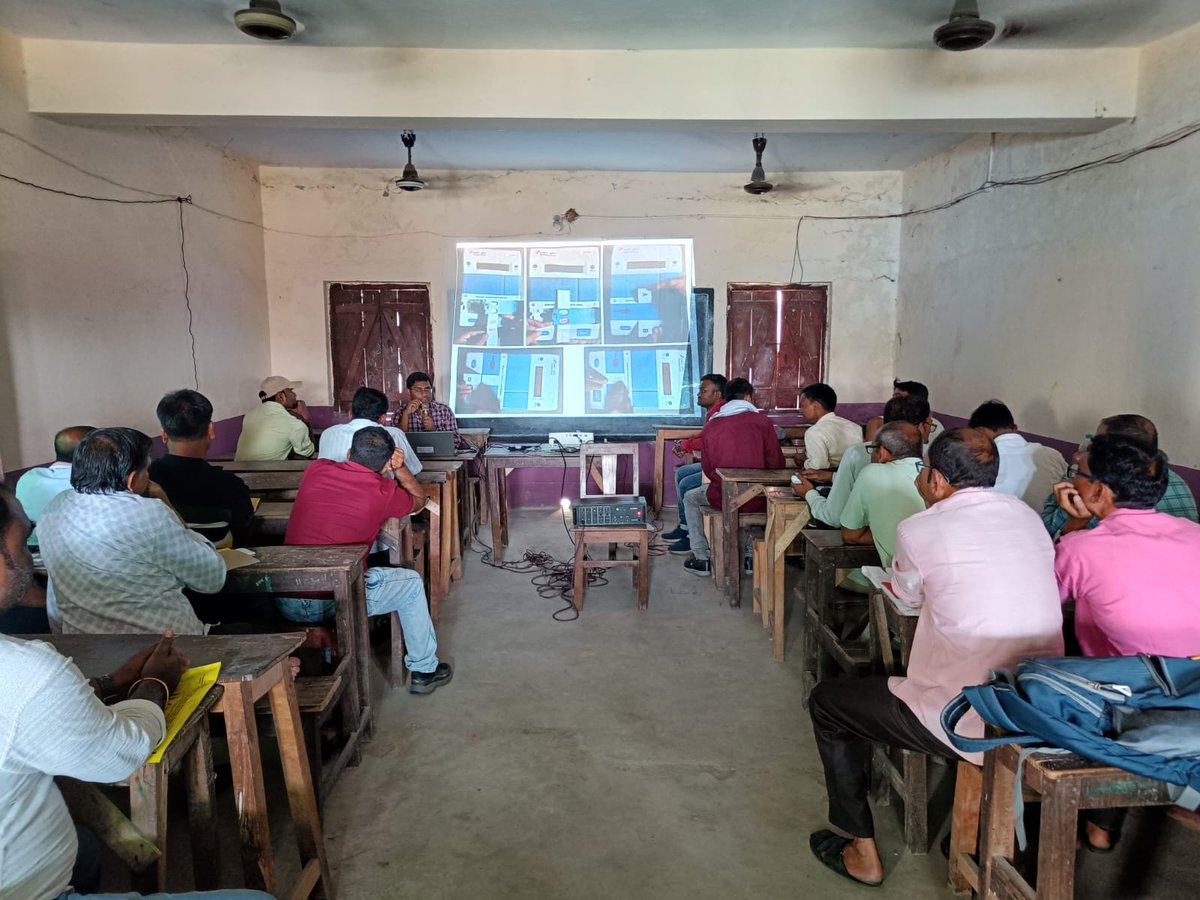 Training of Polling personnel going on at different venues of Purulia district, West Bengal. #ChunavKaParv #DeskKaGarv #Election2024 #IVote4Sure @ECISVEEP @SpokespersonECI @rajivkumarec @anuj_chandak