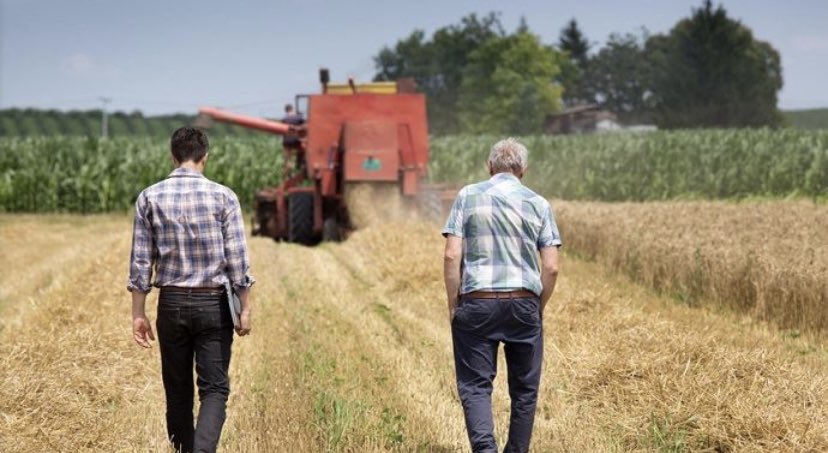 zakaria51349835's tweet photo. C’est une bonne journée ensoleillé pour farmer du $BUBBLE 

1 LIKE = 1000 $BUBBLE
1 COM = 2000 $BUBBLE
1 RT = 10 000 $BUBBLE
Je rend tout ! https://t.co/DCuyhNdN3r