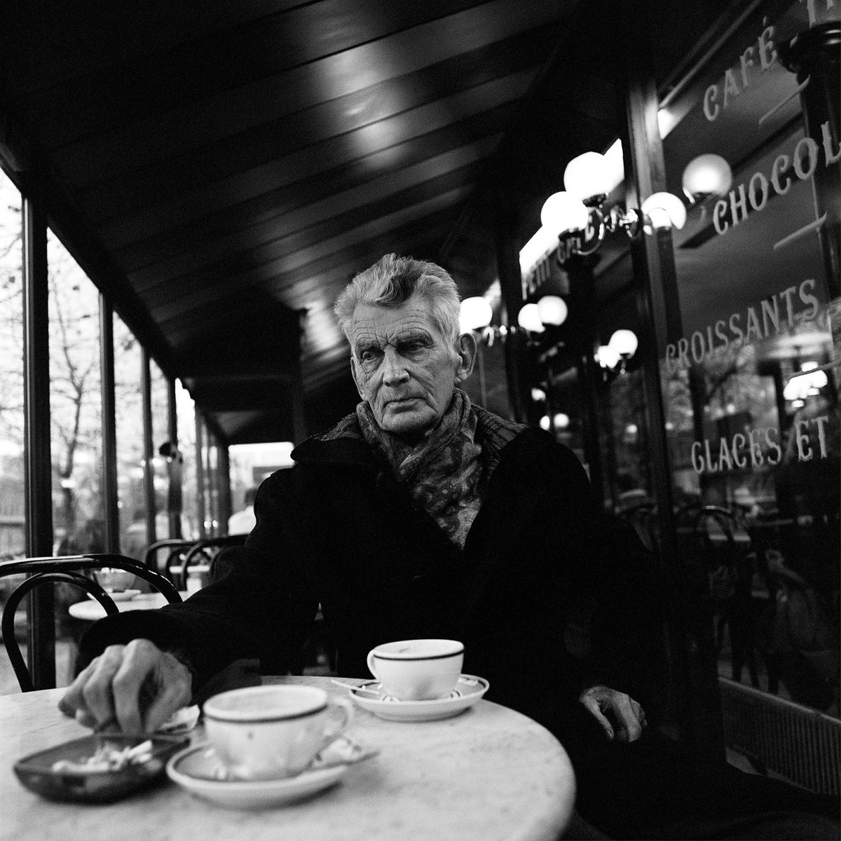“We are all born mad. Some remain so.” Happy 118th Birthday Sam The #Beckett: Unbound Festival 2024 Liverpool + Paris: May 30th - June 8th Full programme of theatre, music, dance, film, photography + discussion now live: liverpool.ac.uk/humanities-and… centreculturelirlandais.com/en/whats-on/ex…