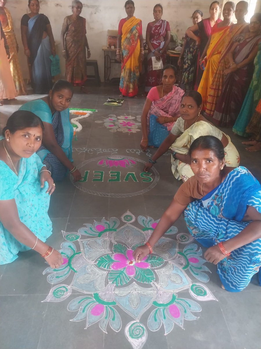 SVEEP campaign to Kesaram Mahilasangam by Rangoli competition and Pledged at Chevella Mandal 53-Chevella AC @ECISVEEP #CEOtelangana #ecispokesperson #Election2024 #ECI #DeshKaGarv #LokSabhaElections2024