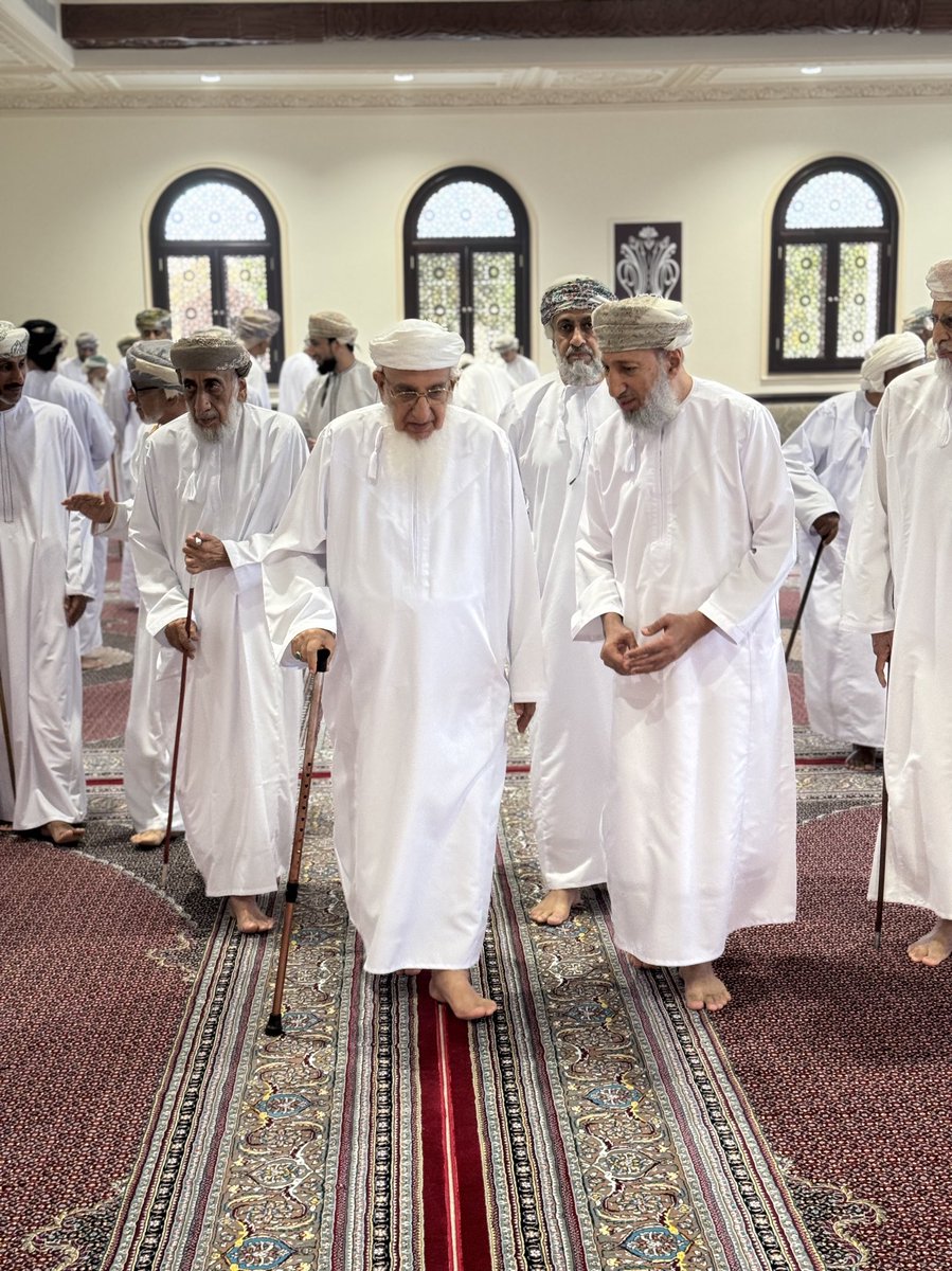 3bood_rawahi's tweet photo. ثالث أيام العيد في سبلة بيت الخندق ببلدة مسلمات في ولاية وادي المعاول 

#لقطة_عمانية_في_العيد 
#الرواحي https://t.co/2SXfCrbVZX