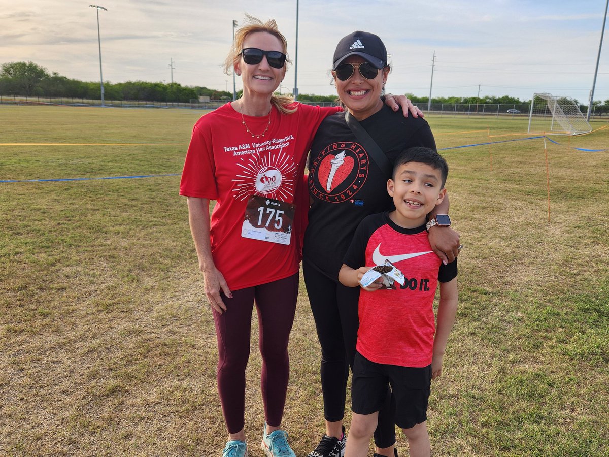 Judy42112276's tweet photo. Twilight run for American Heart Association was a success, thanks to all who contributed and participated! https://t.co/HTvpyWuBNl