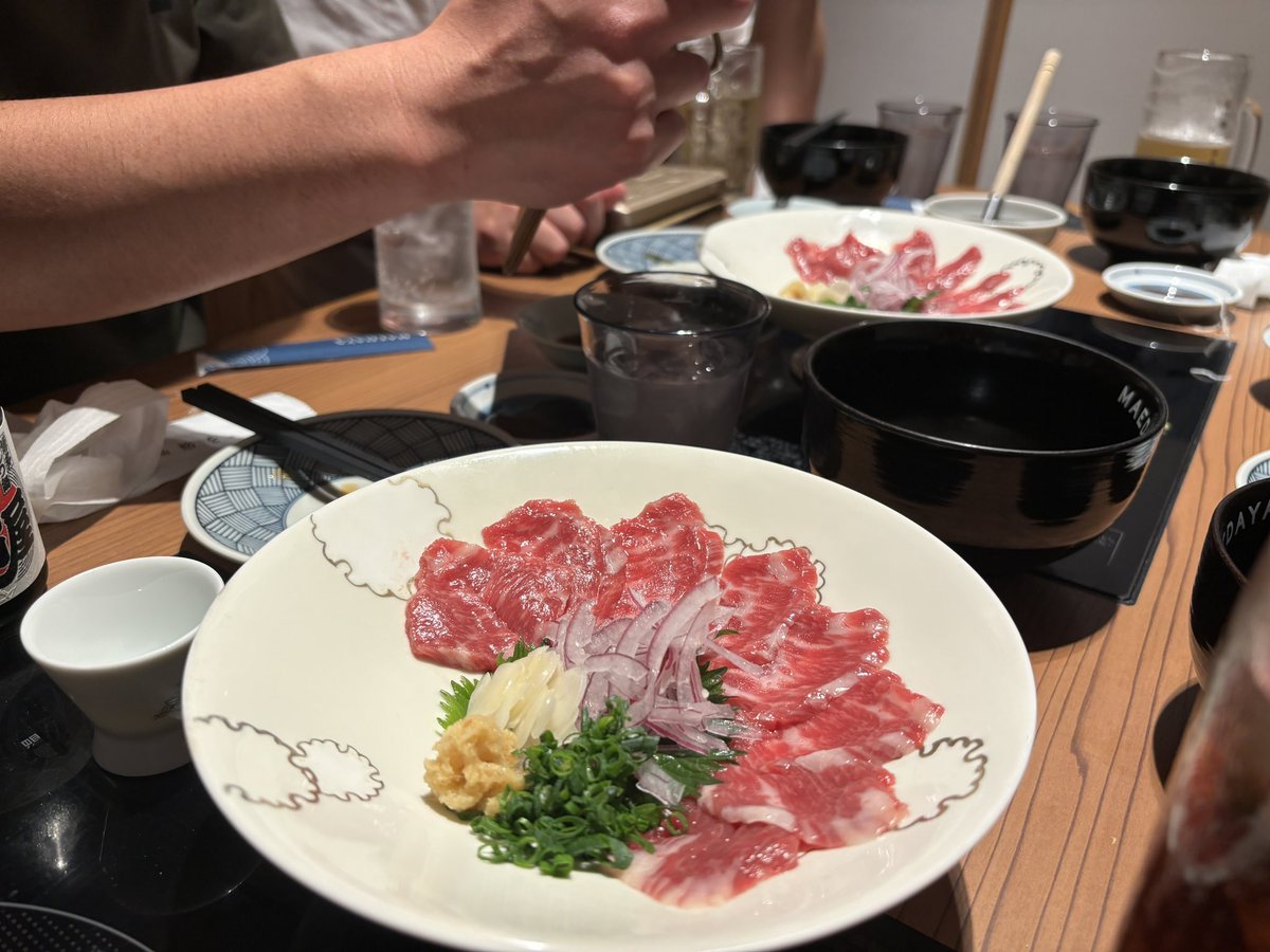 tony_ooki's tweet photo. 福岡飯🤤🍚
美味かったなぁ🤤 https://t.co/qfgrMX5XiY