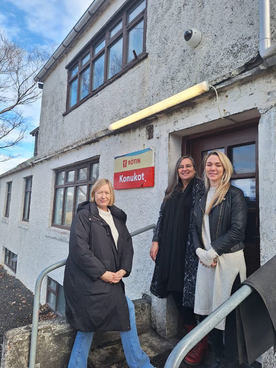 We hear much about welfare protections + gender equality in #Iceland Distressing to learn about the single, 12 bed only emergency provision for homeless women. Huge thanks to @rotin_felag for facilitating this visit to Konukot. Remarkable work government.is/topics/human-r….