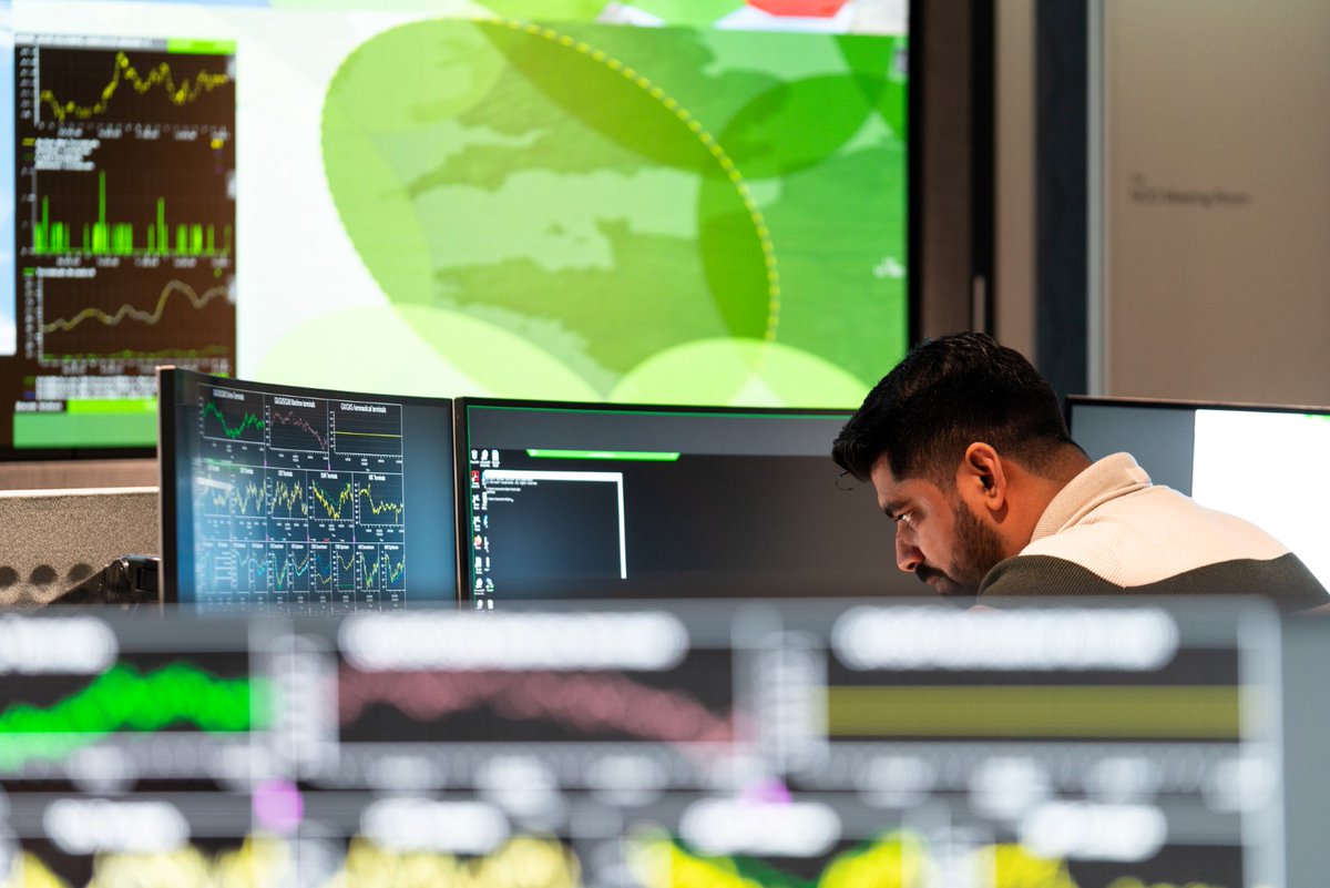 RunwayGirl's tweet image. Inside Viasat's new International Business Headquarters in London runwaygirlnetwork.com/2024/04/viasat… RGN contributor @twodrones reports from London #satcom #paxex